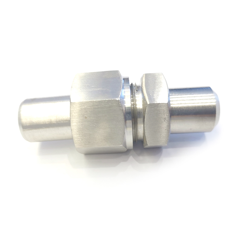 对焊直通中间接头